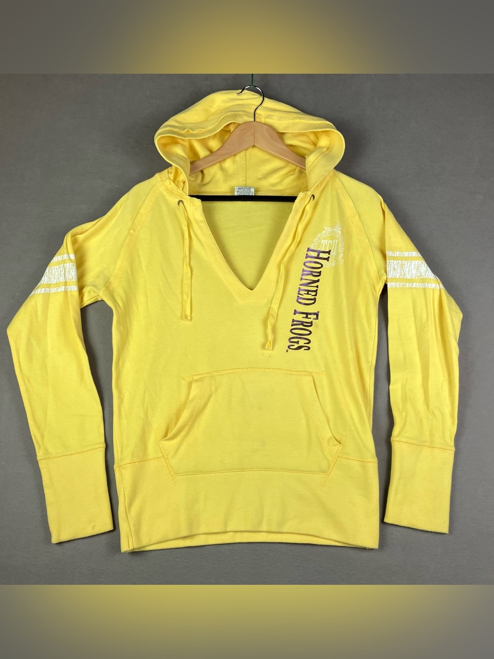TCU Horned Frogs Women’s Size M Hoodie Sweatshirt V Neck Yellow By Camp David. I